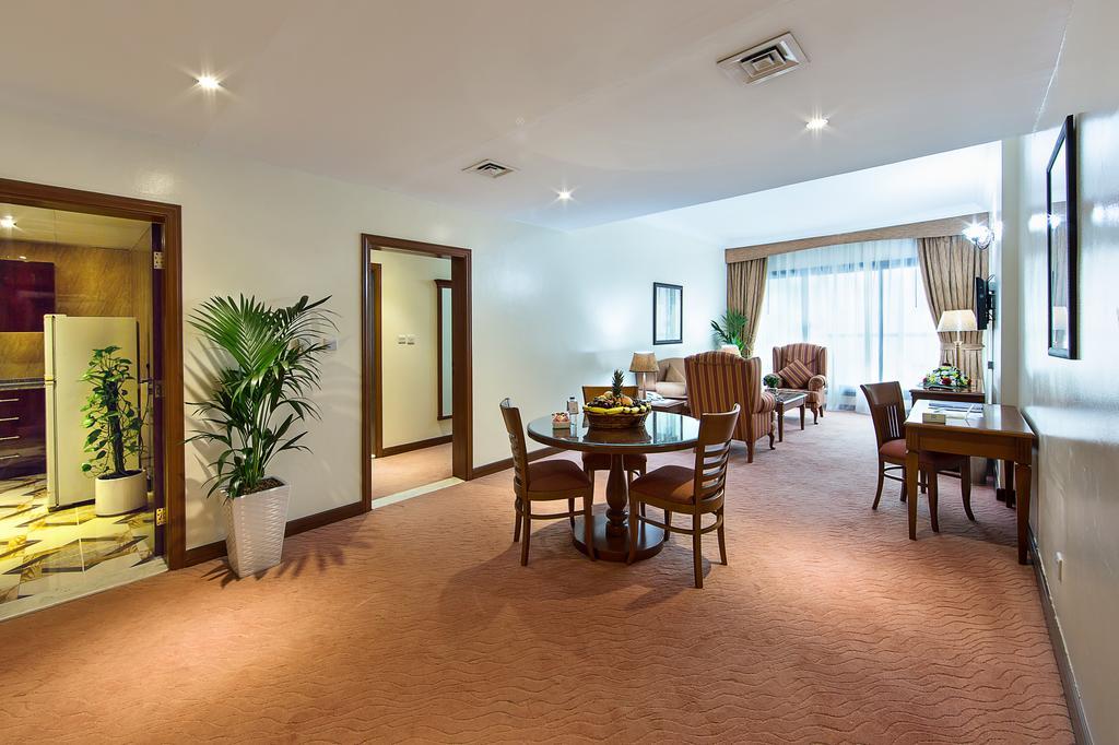 Rolla Residence Hotel Apartment Dubái Exterior foto