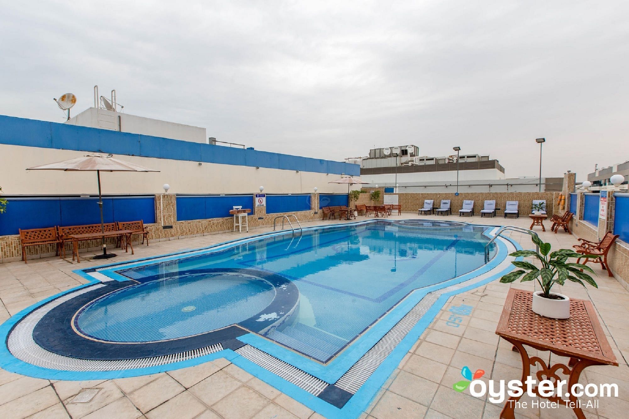 Rolla Residence Hotel Apartment Dubái Exterior foto